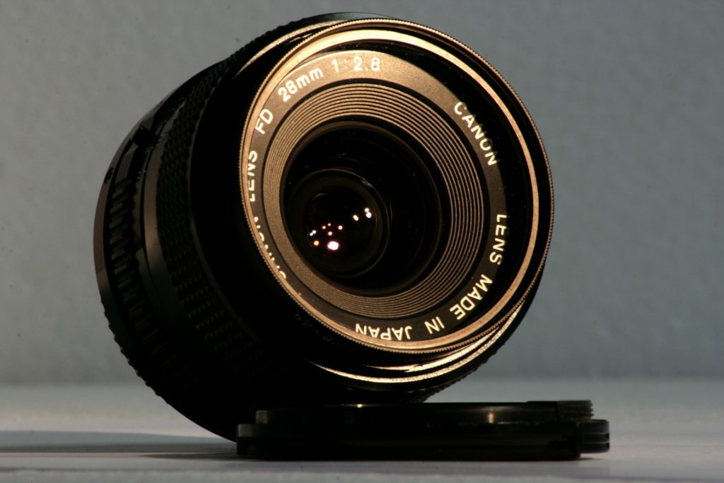 canon 28mm f2.8 lense